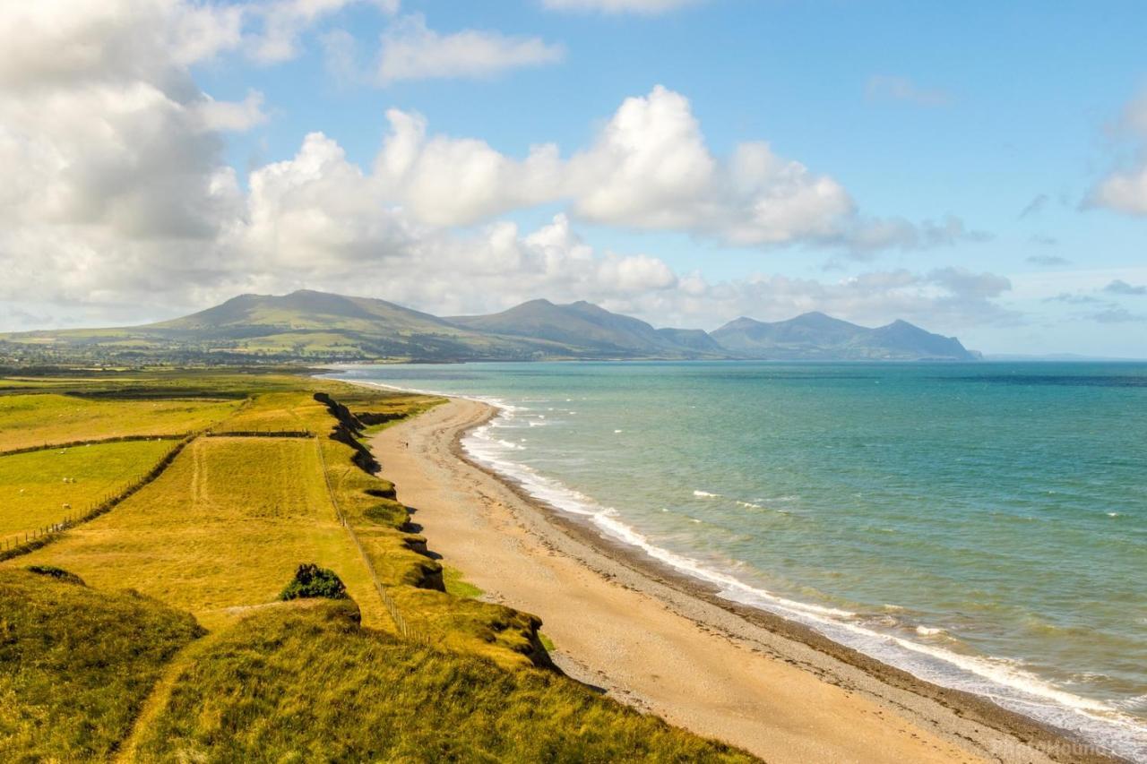New Romantic, Dog Friendly Hideaway, Snowdon Views Caernarfon Exterior photo
